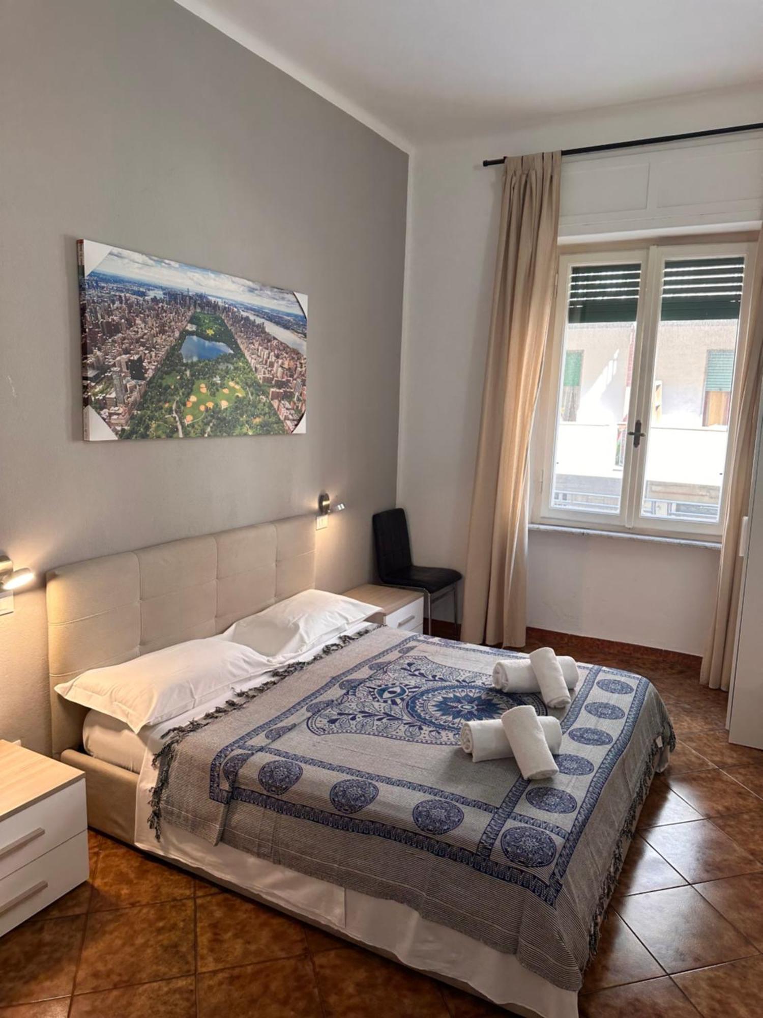 Crown Guest house *