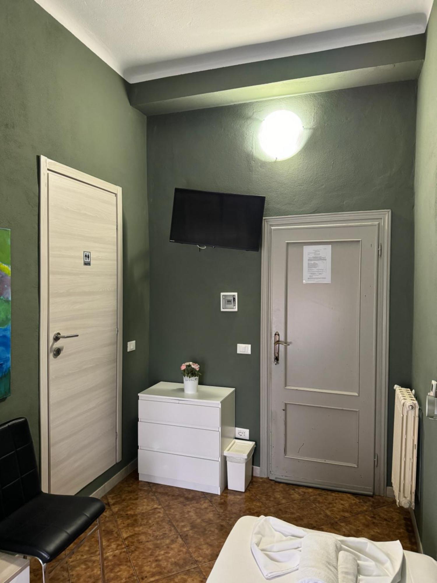 Crown Guest house
